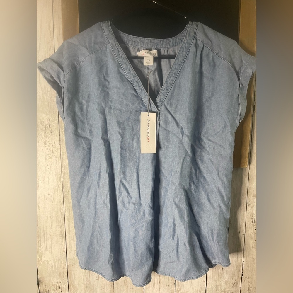 NWT Liz Claiborne Womens Admiral Wash Short sleeve Pull over top Sz XS Mfg. $40